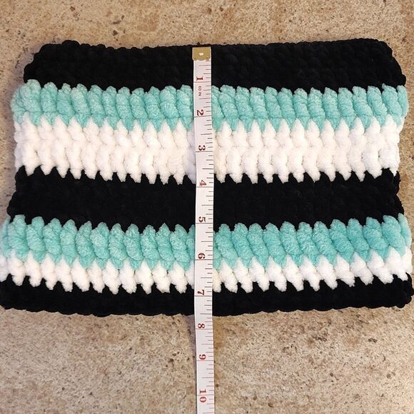 Handmade Black White Green Crochet Cat Ear Beanie Hat NEW - Picture 9 of 11